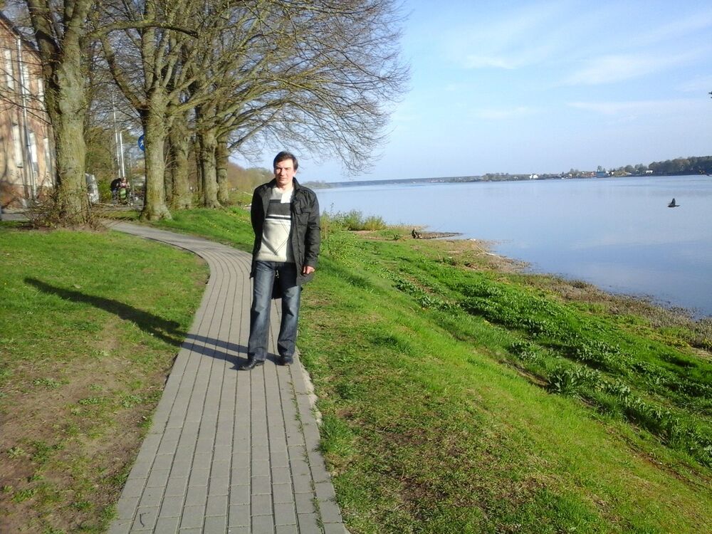  16592002  Dima, 53 ,    