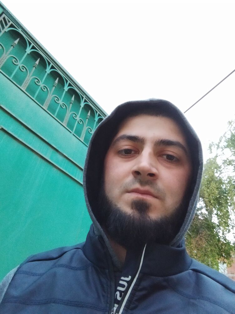  31940112  Magomed, 30 ,    