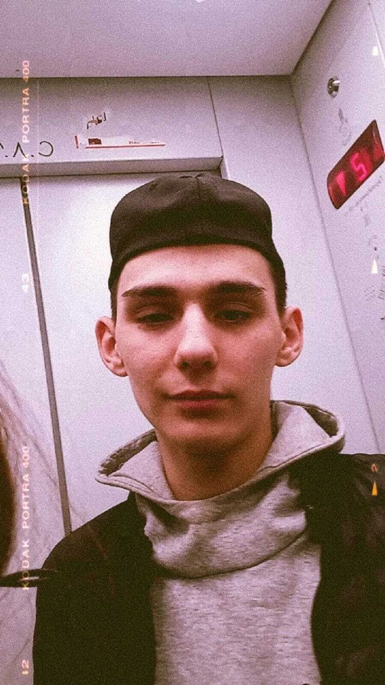  48071302  , 22 ,    