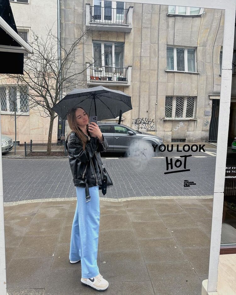  44946112  , 30 ,    