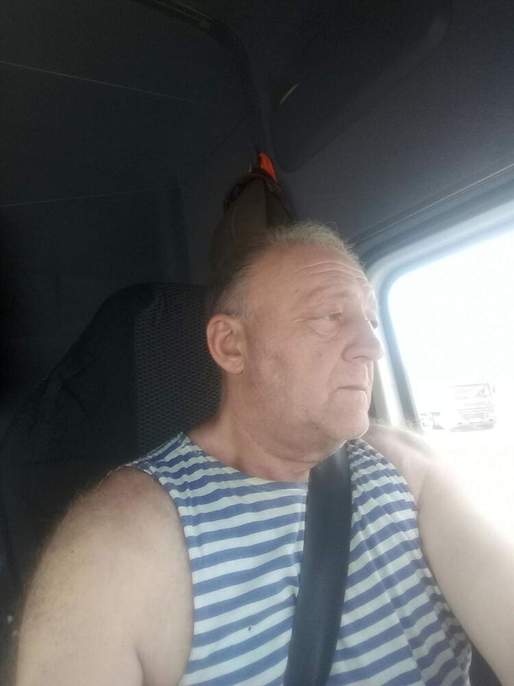  30550512  Michal, 63 ,    