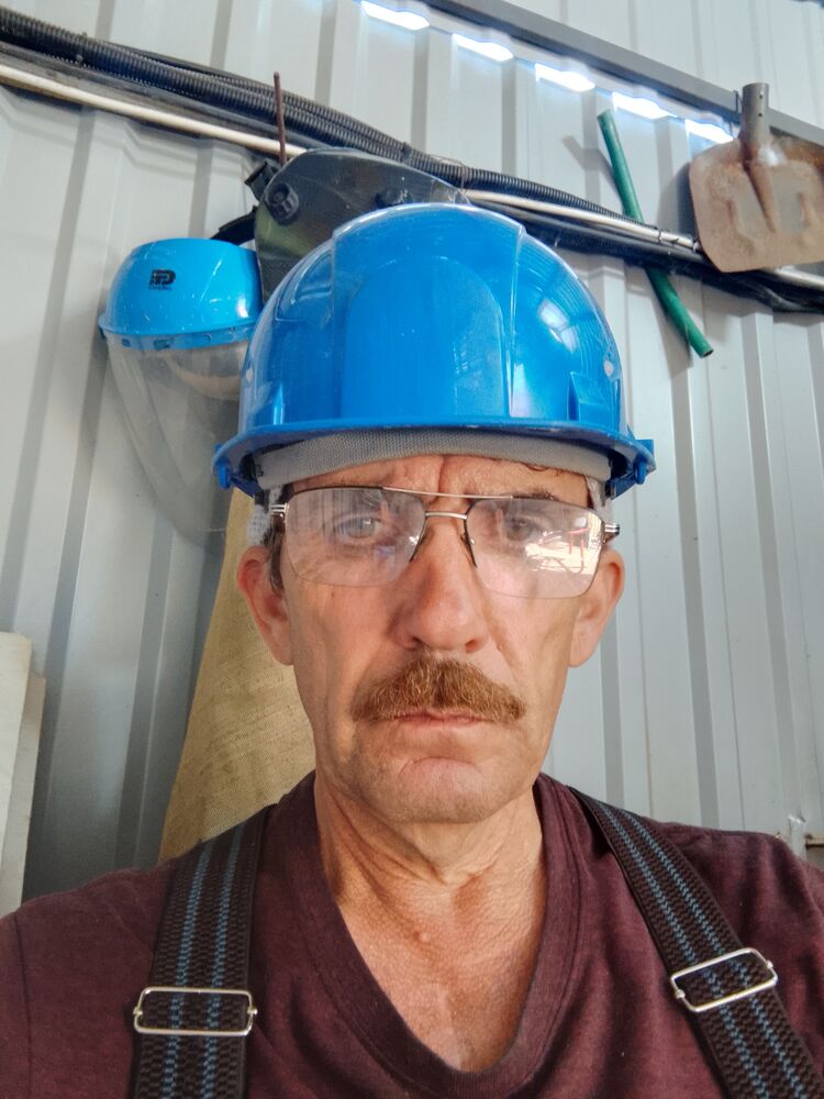  44166312  , 61 ,    