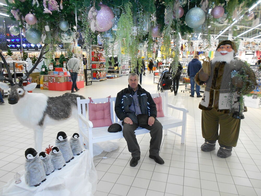  15533082  Sergej, 71 ,    