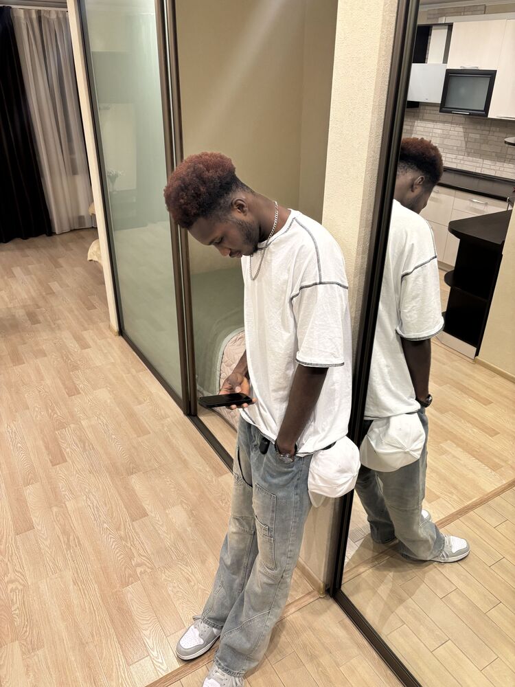  48090362  , 21 ,    
