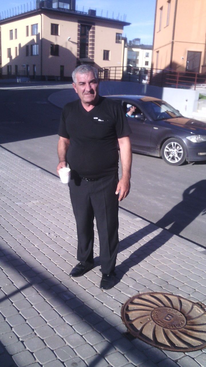  28903672  Sergey, 60 ,    
