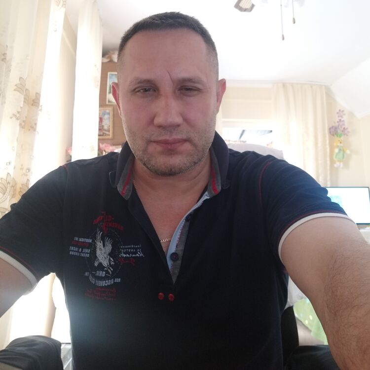  26642482  Iurii, 47 ,    