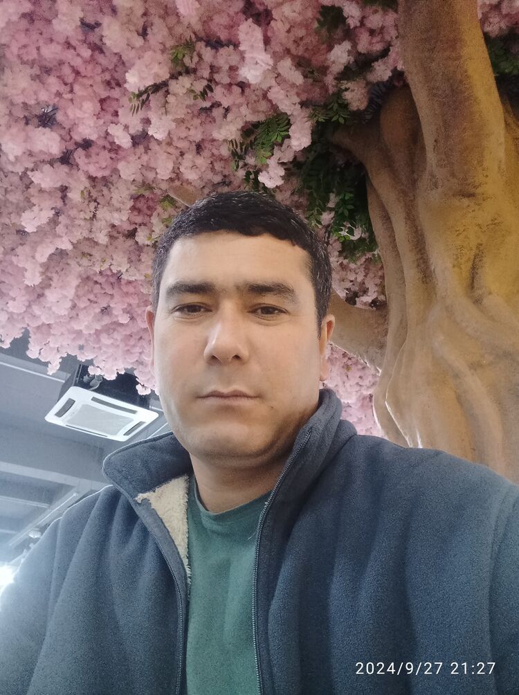 46526942  Nuriddin, 39 ,    
