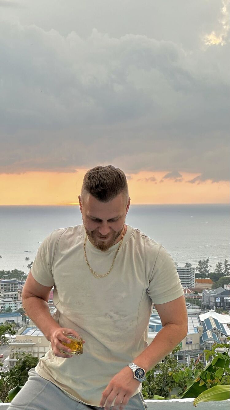  Phuket,   , 30 ,  