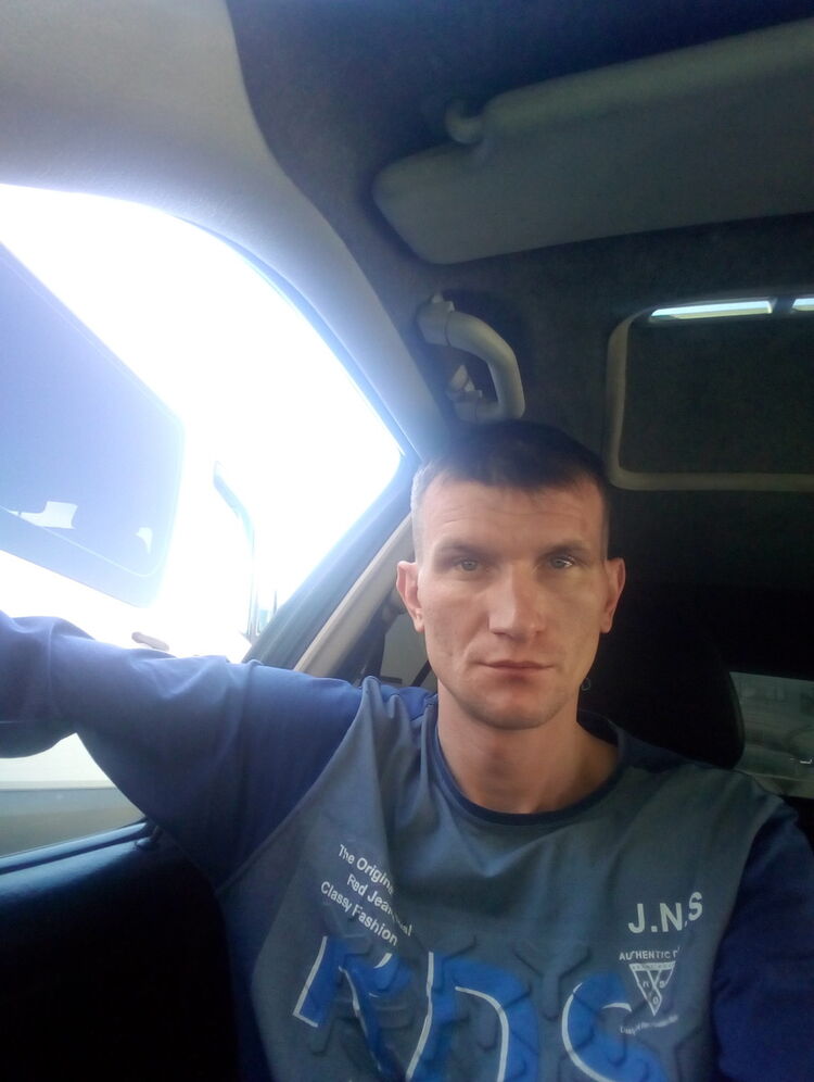  ,   Aleks, 39 ,   ,   , c , 