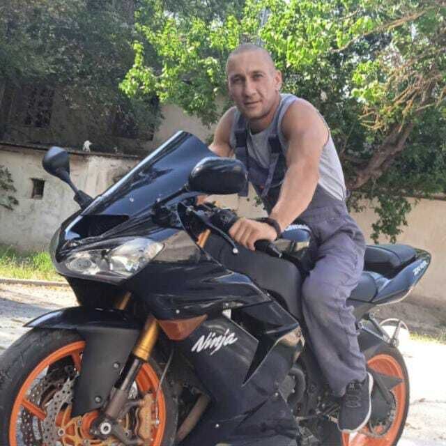  42569312  Aleks, 42 ,    