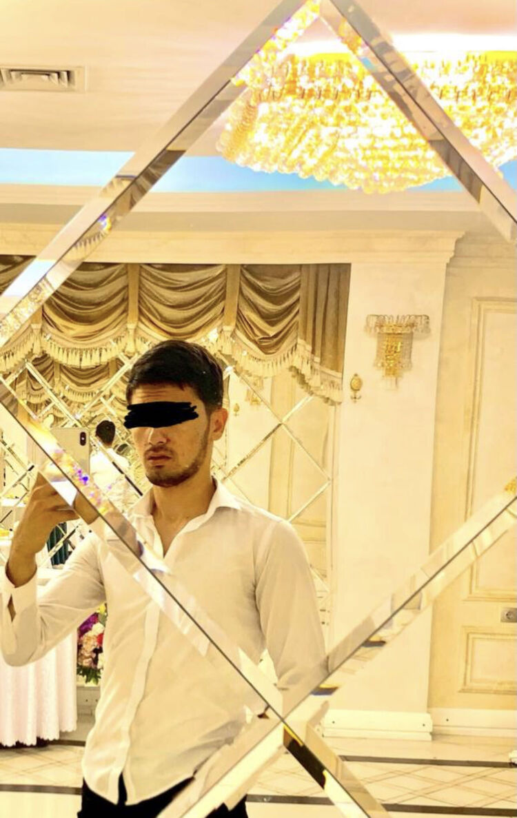  ,   Ali, 25 ,   ,   
