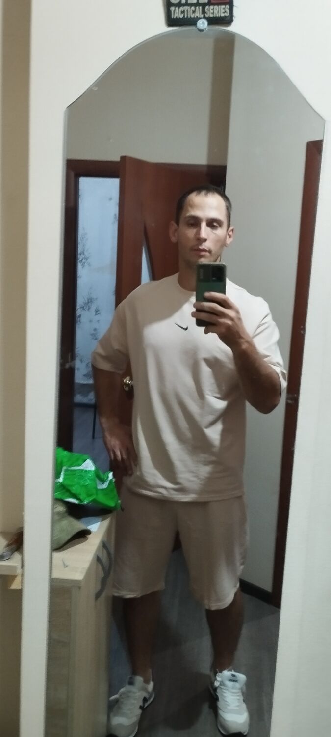  38958142  , 32 ,    
