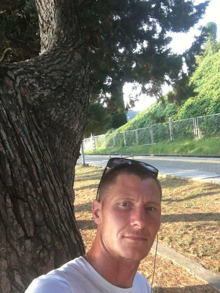  30674652  , 35 ,    --