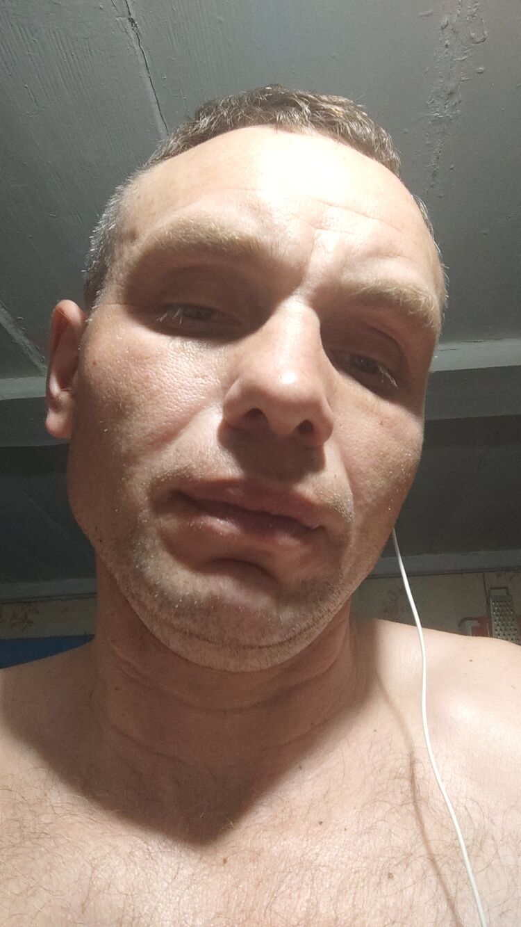  30471722  , 44 ,    
