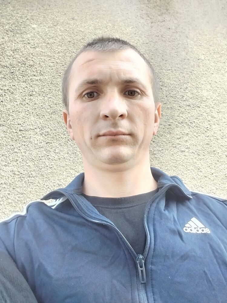  ,   Vasile, 33 ,   ,   