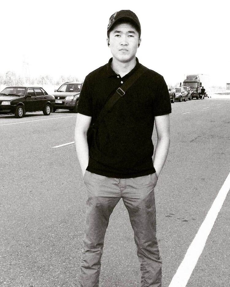 ���� 16749332 ������� �����, 32 ����, ���� ���������� � �����-����������