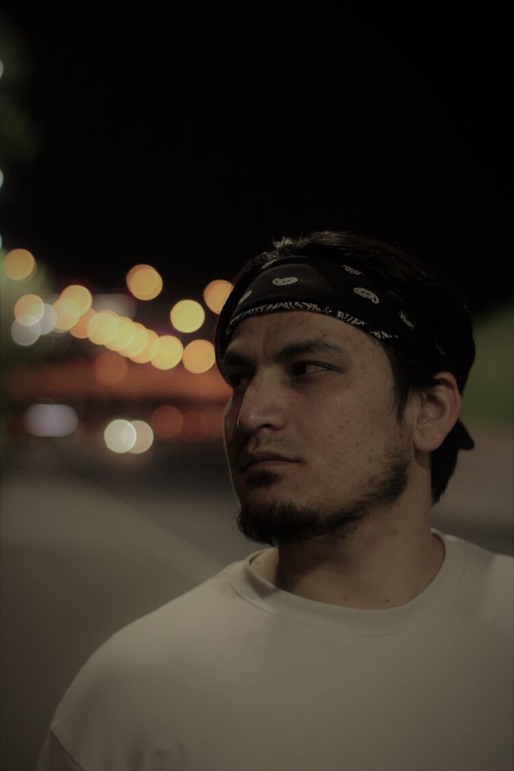  33885232  Lucifer, 28 ,    