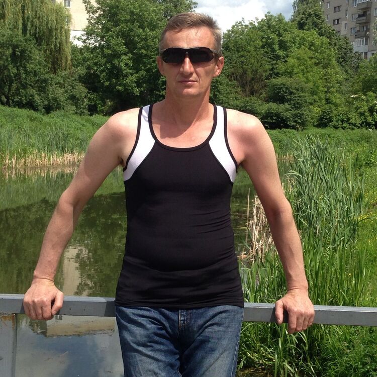  16610722  Ivan, 51 ,    