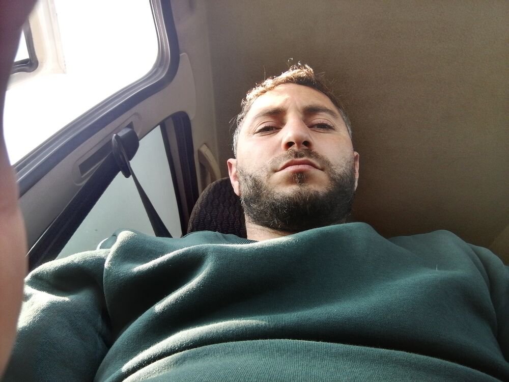  46168772  , 33 ,    
