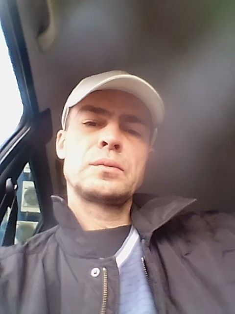  10445412  , 52 ,    