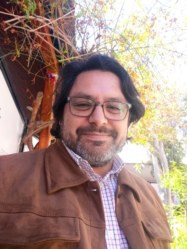  44732072  IG ivanfucar, 51 ,    Cerrillos