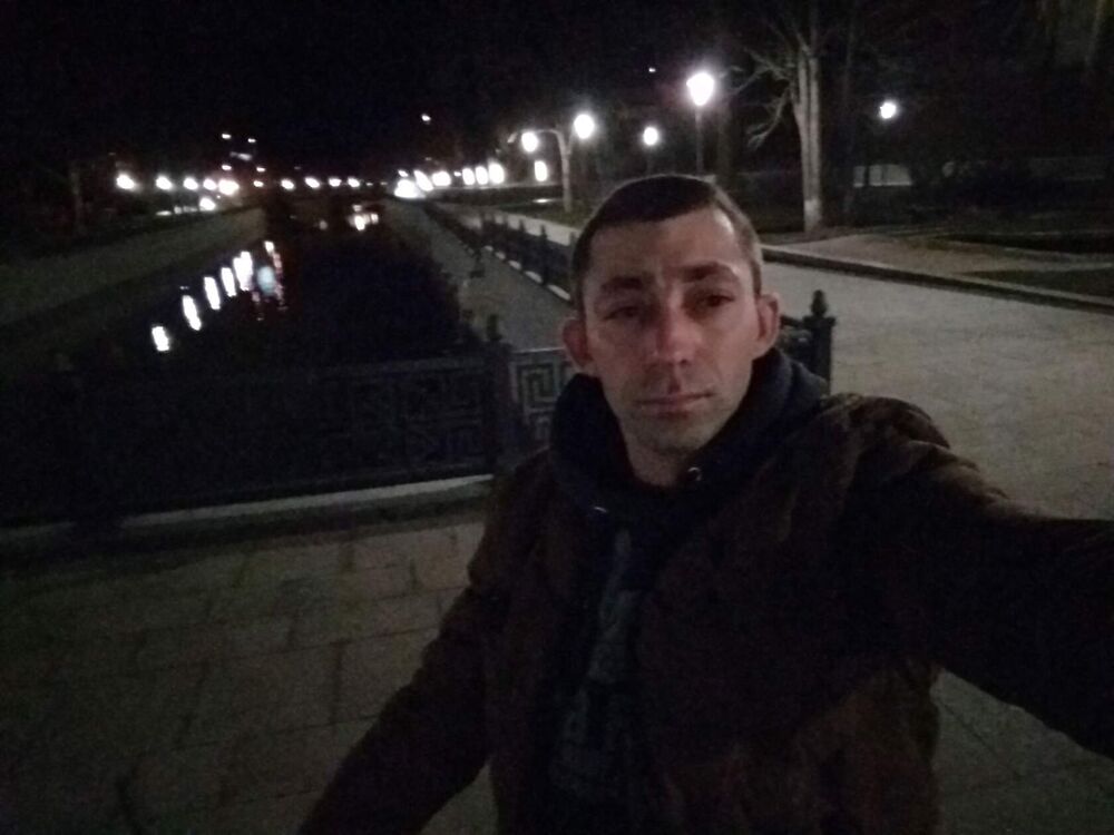  48860572  , 36 ,    