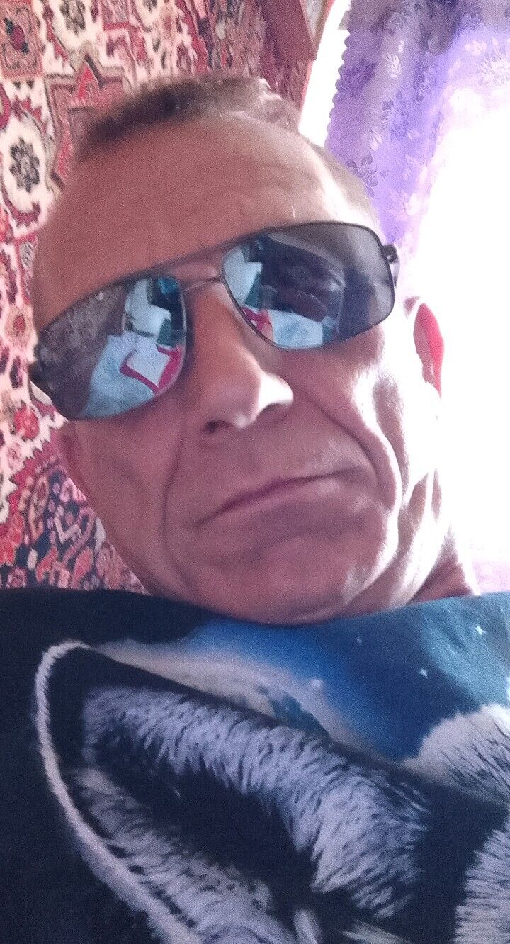  44883542  , 52 ,    