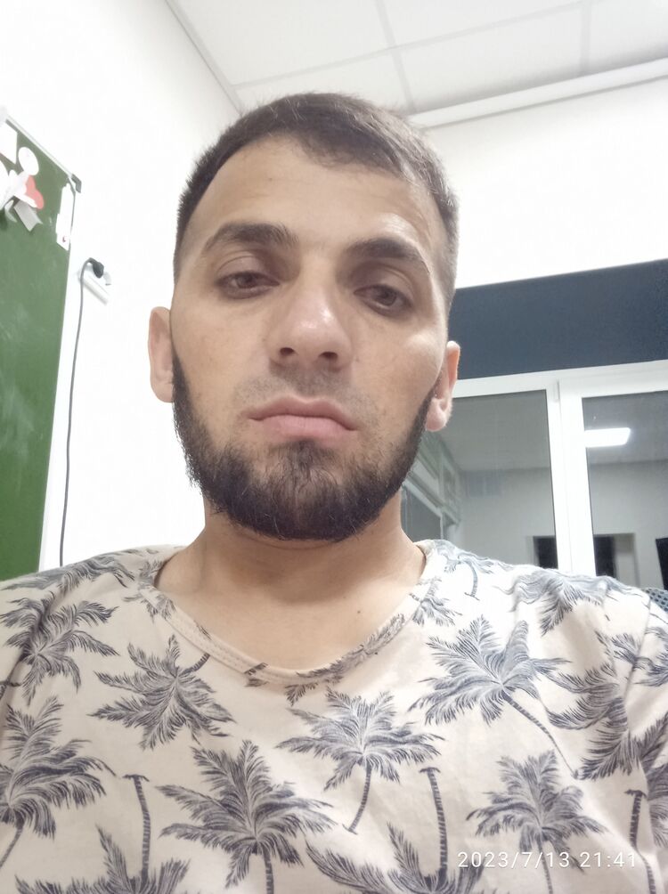  35974892  , 32 ,    