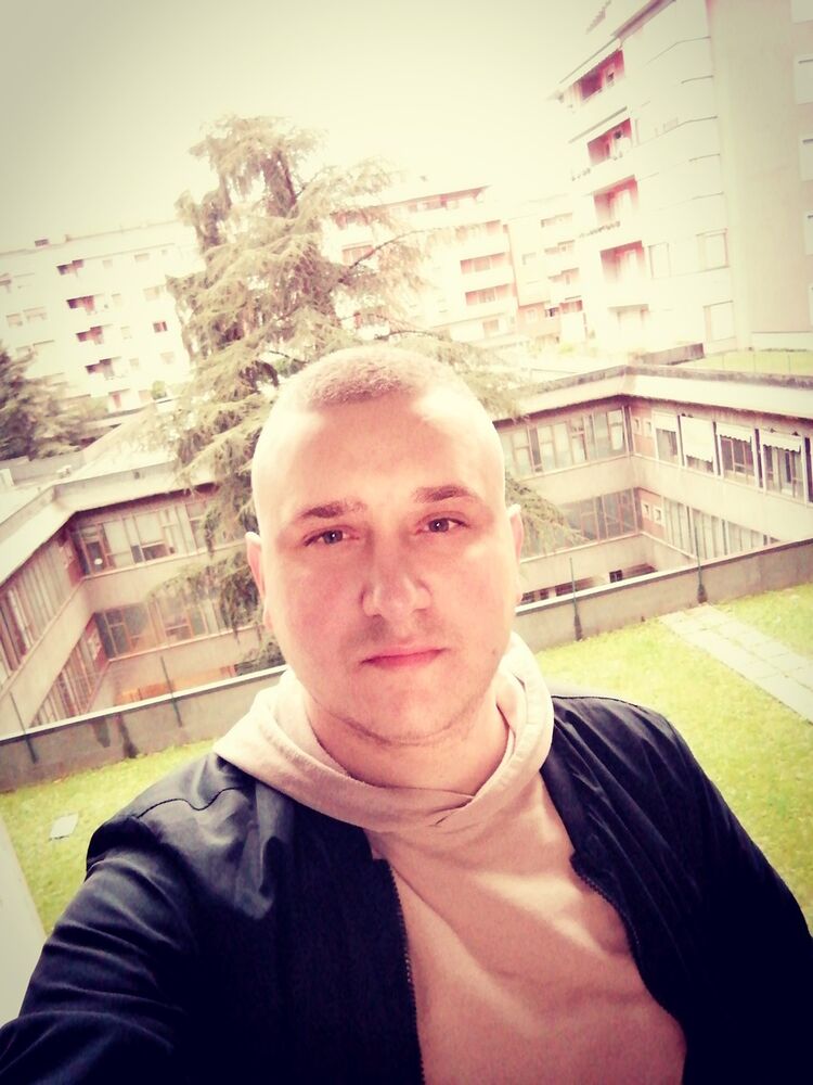  17189772  Stefan, 33 ,    