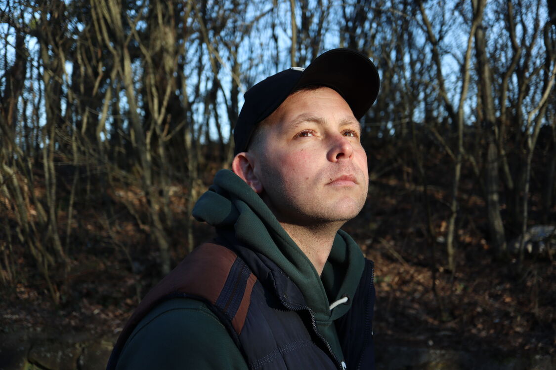  33199742  Alexandr, 35 ,    