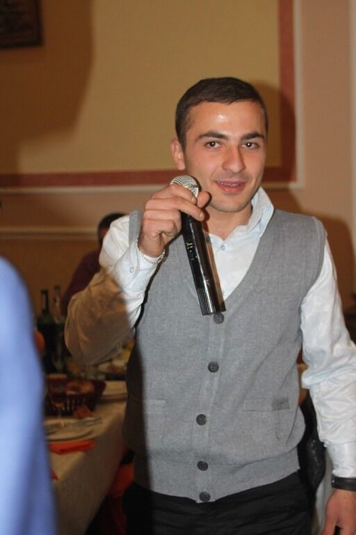  ,   Albert, 33 ,   