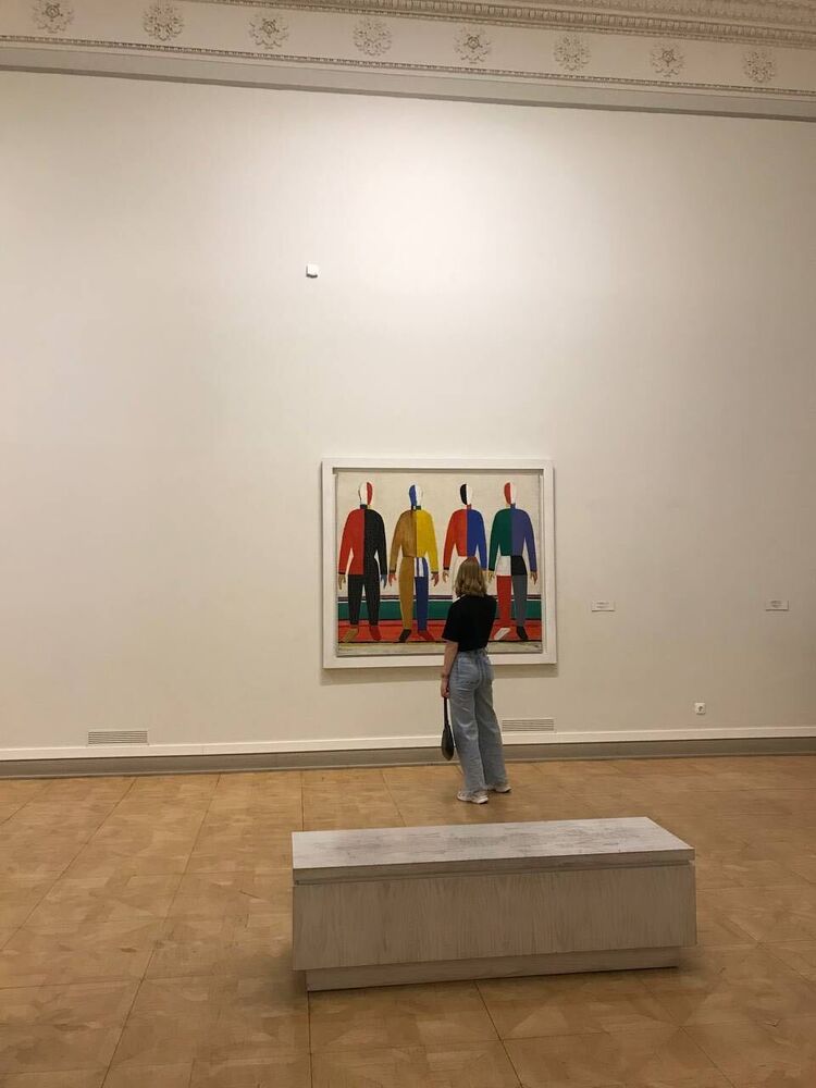  35703772  , 26 ,    -