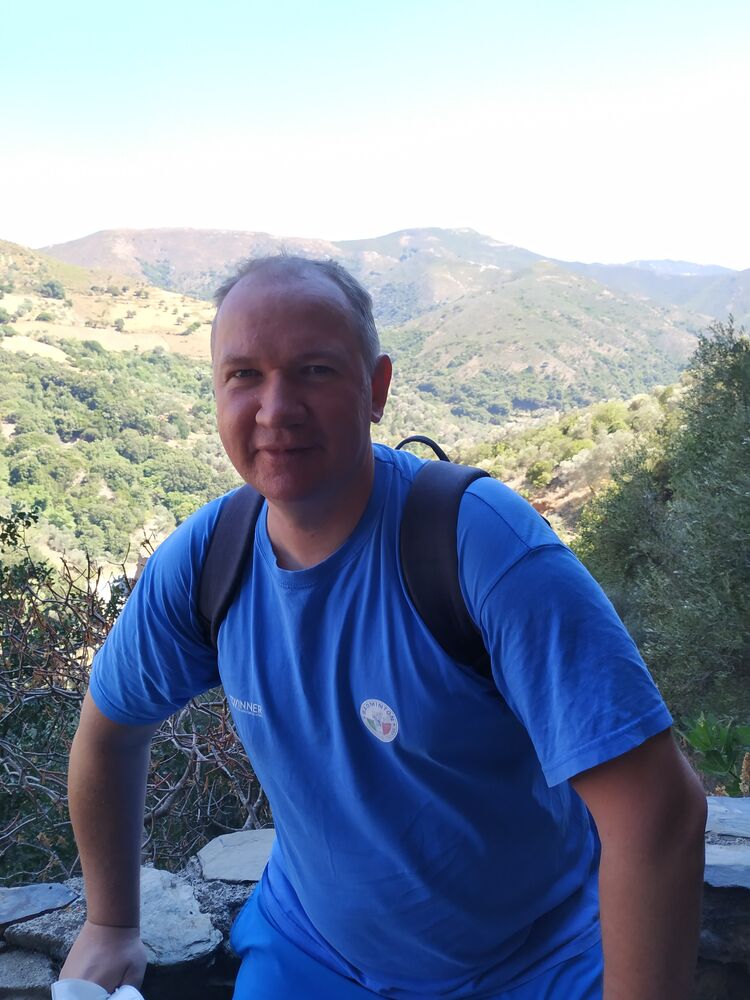  22875832  Alexej, 46 ,    Praha