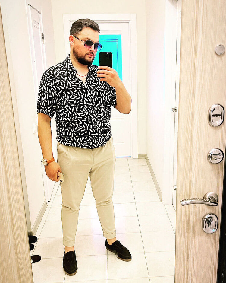  36859852  Giyos, 32 ,    