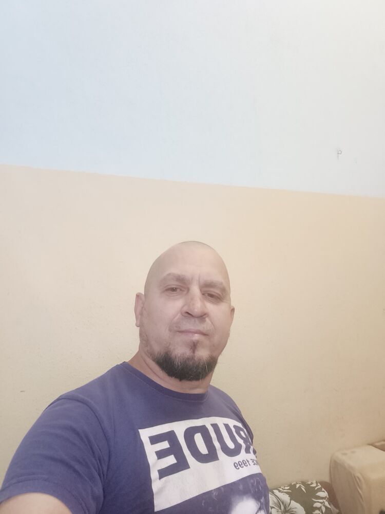  49640922  , 47 ,    