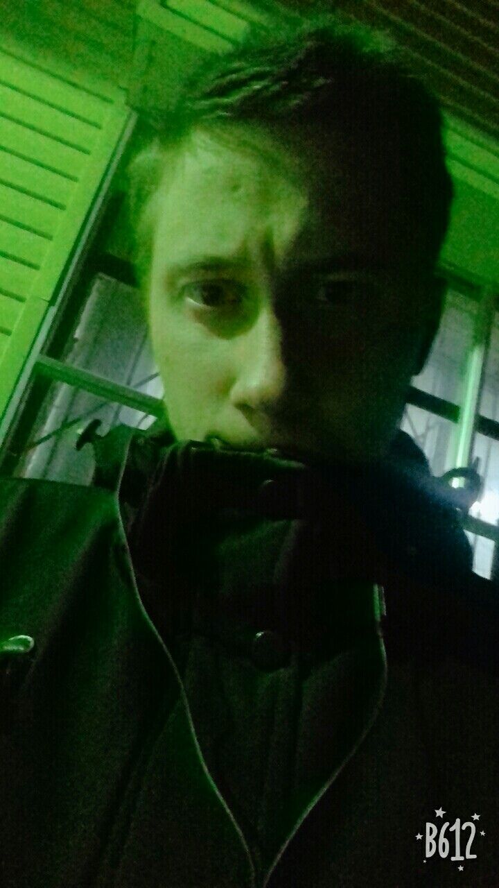  46988222  , 25 ,    