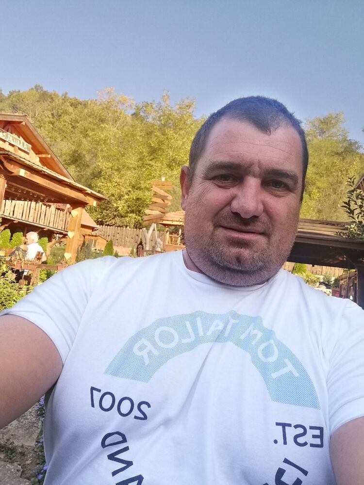  42209662  Nemanja, 45 ,    Backa Topola