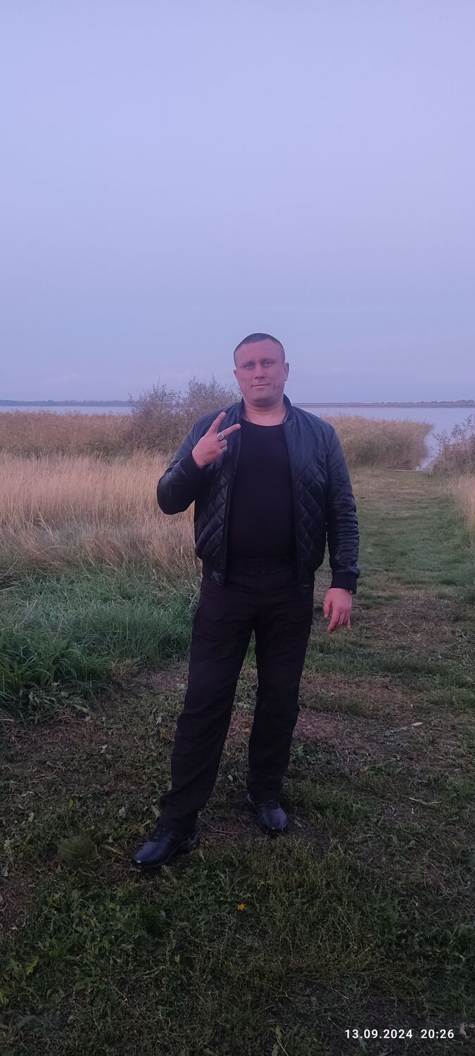  ,   Pavel, 41 ,   ,   