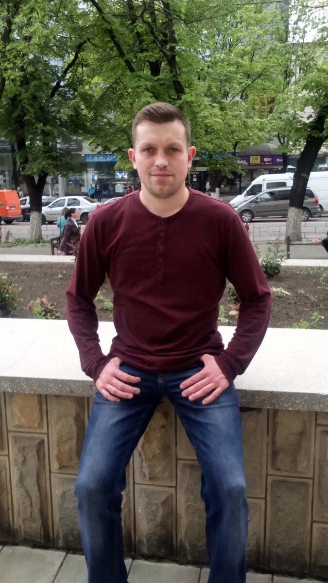  17958242  Dima, 39 ,    