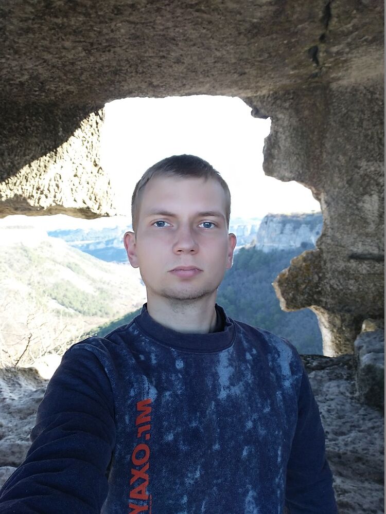  ,   LEON, 38 ,   ,   , c 