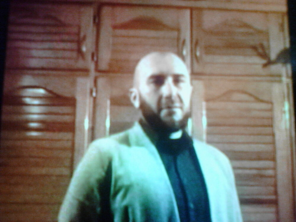  15603832  Pavel, 74 ,    