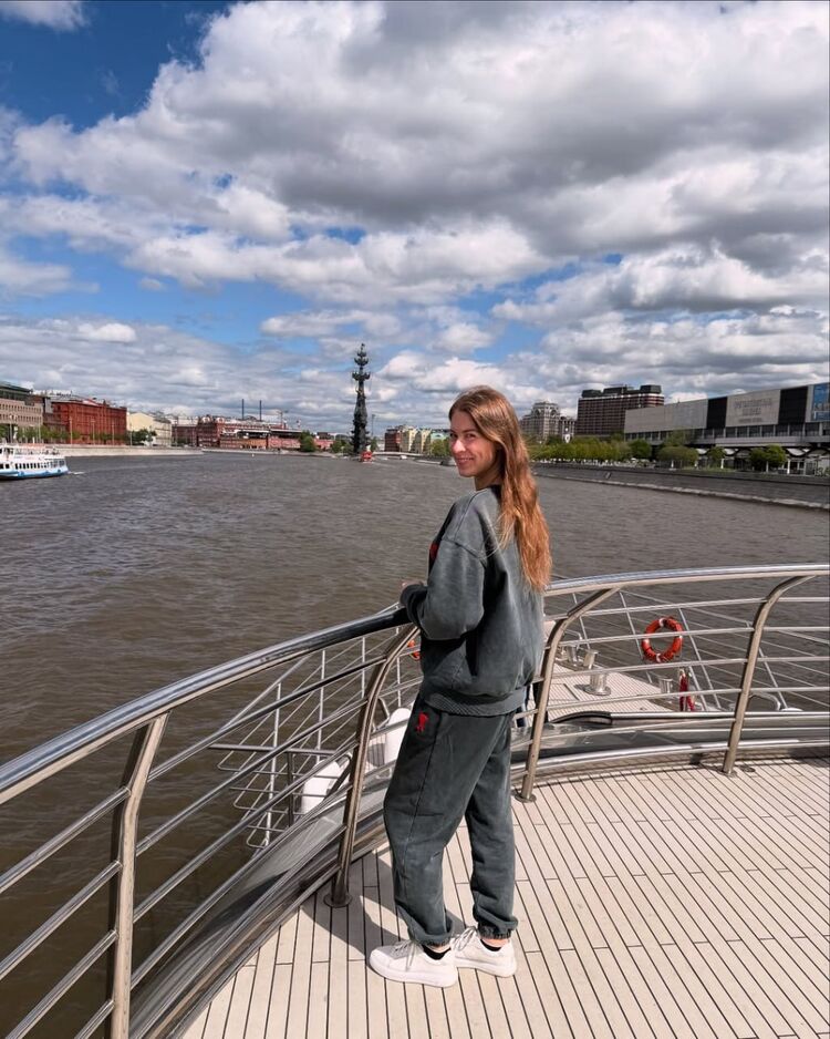 ���� 52709182 ������� ����, 32 ����, ���� ���������� � ������