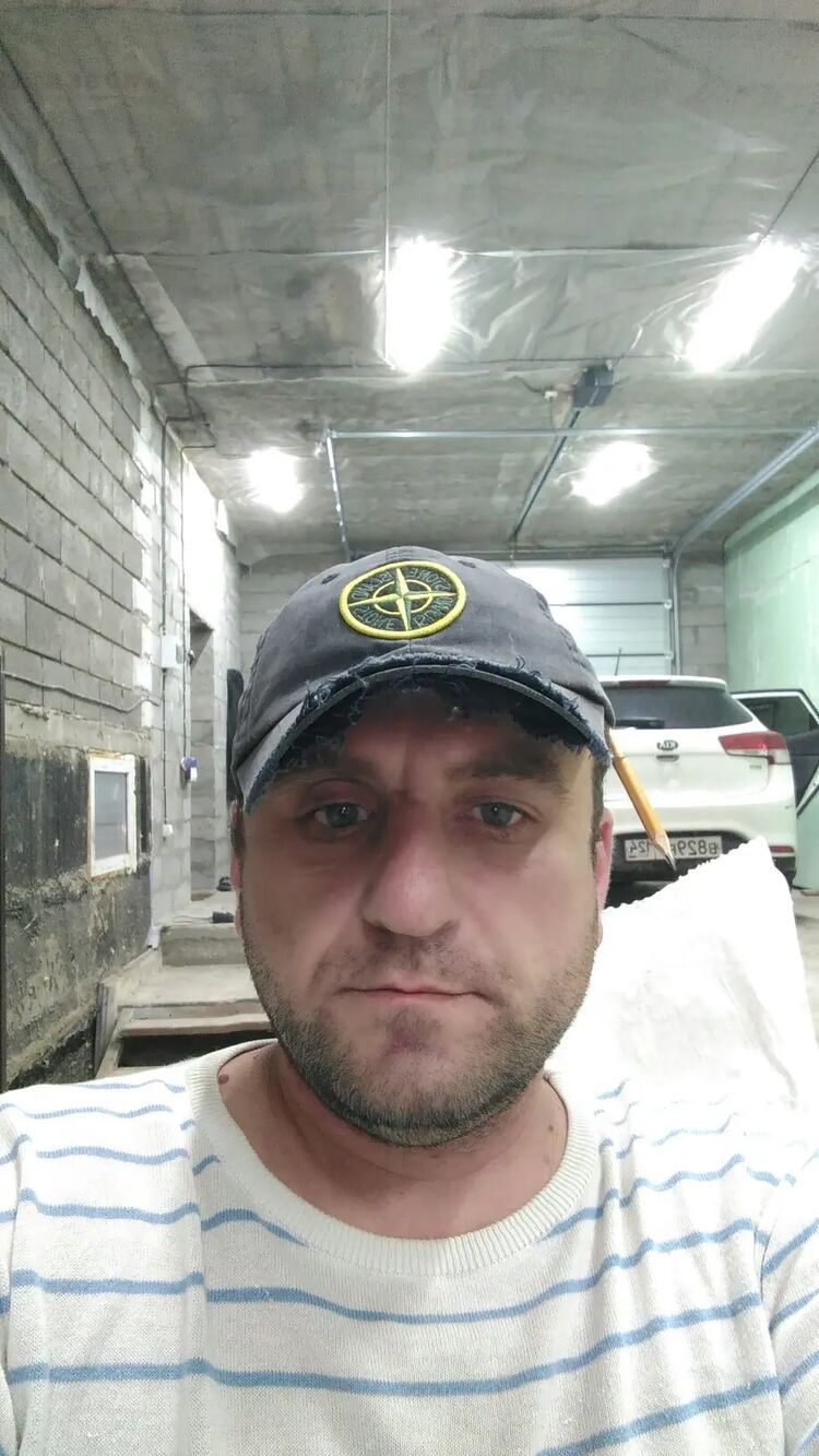  ,   Artem, 43 ,     , c , 