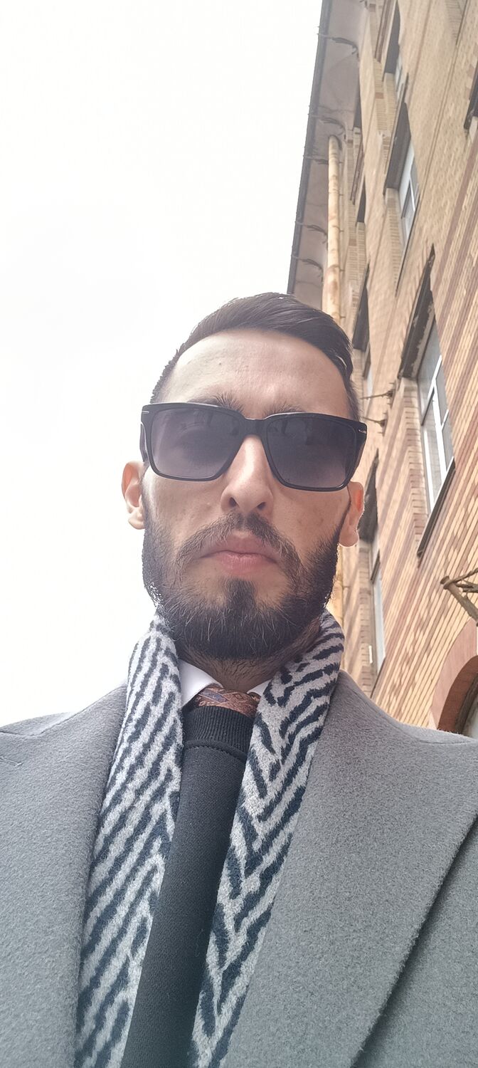  53936932  Ali, 24 ,    -