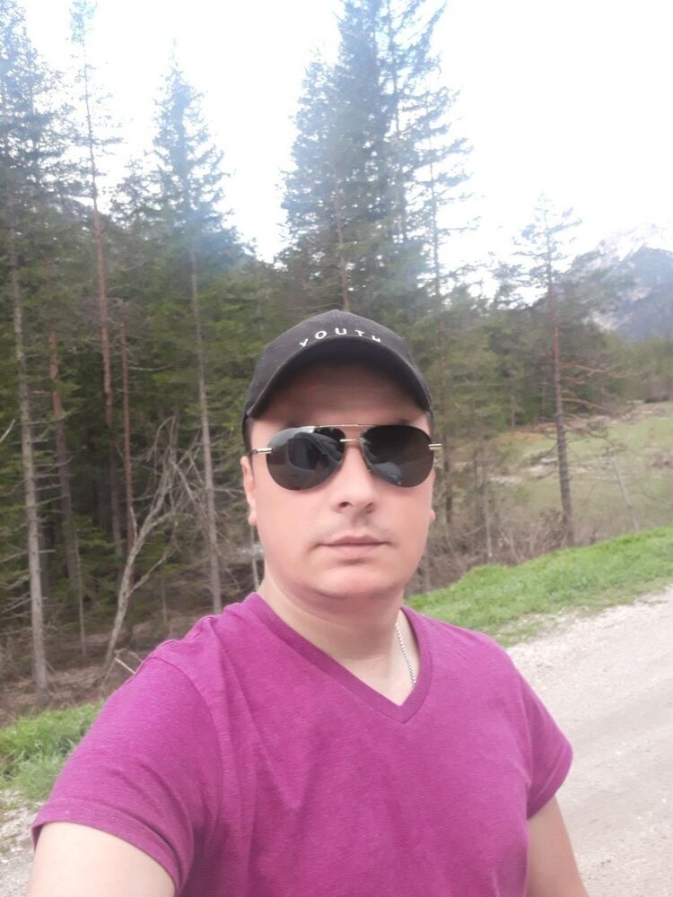  17826102  Maksim, 34 ,    