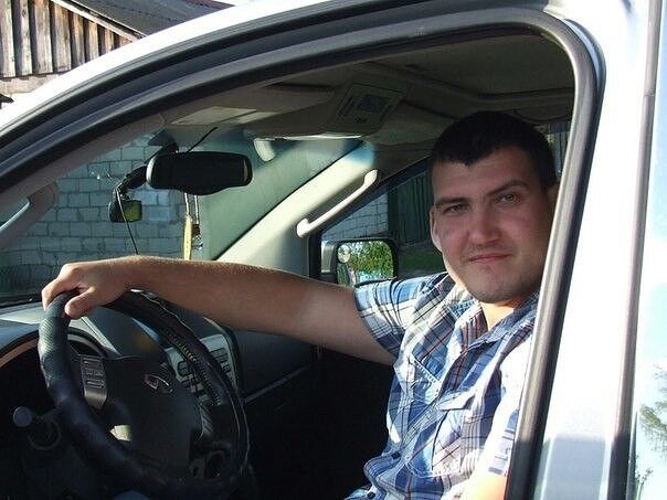  ,   Oleg, 32 ,  