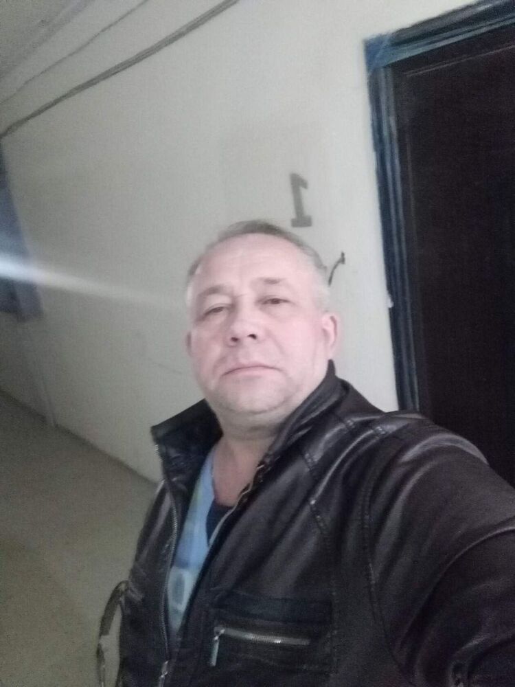  53219802  SERGEI, 55 ,    