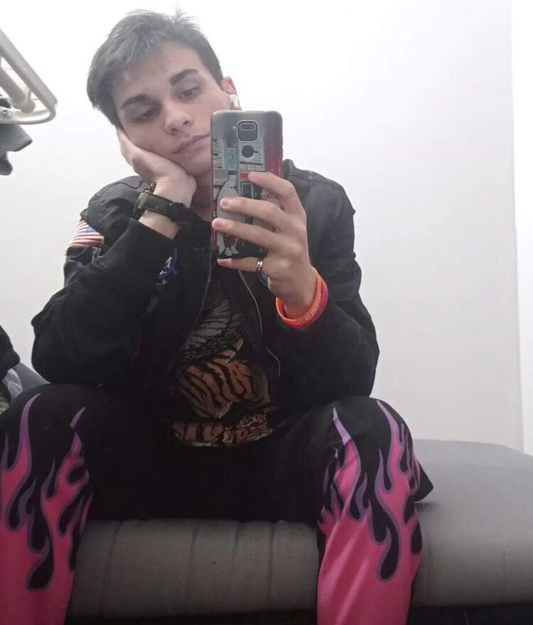  -,   , 22 ,   ,   , c 