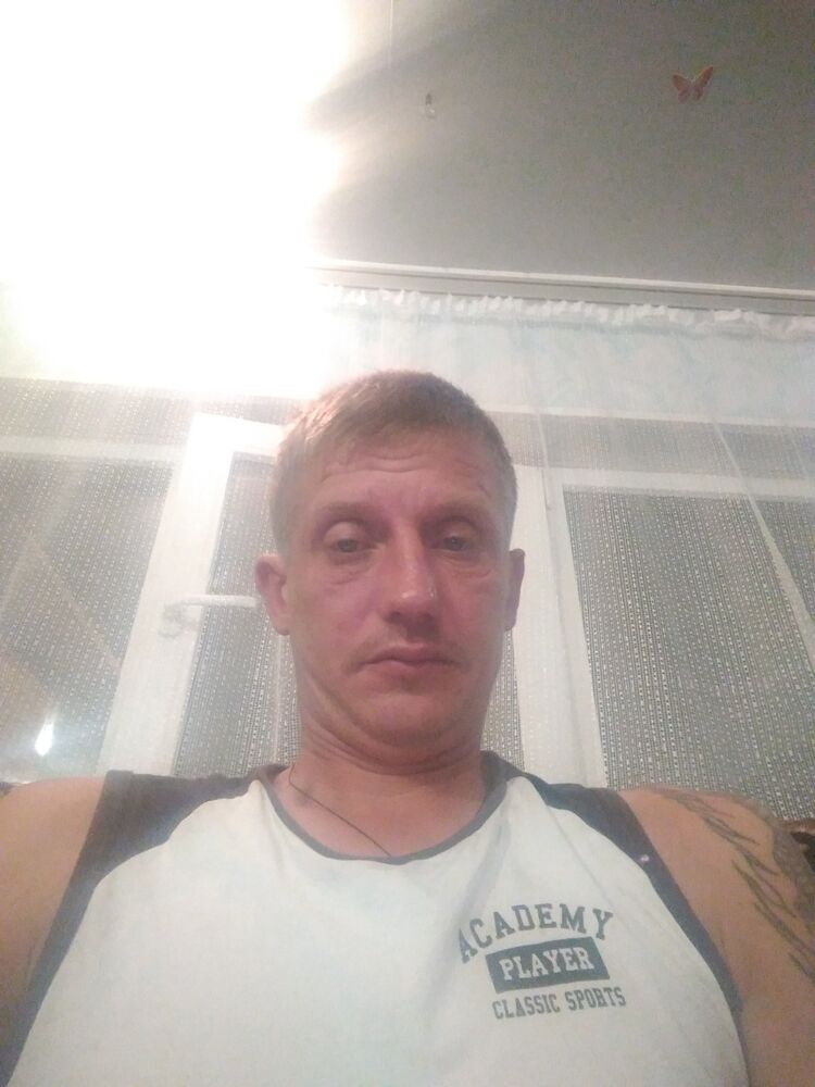  27558922  , 44 ,    