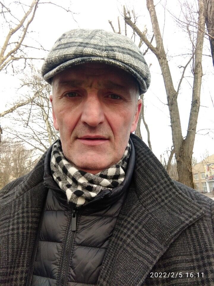 25884542  Gocha, 53 ,    